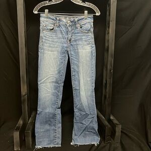 American Eagle- skinny kick short jeans